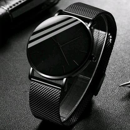 Reloj negro de acero minimalista con pulsera